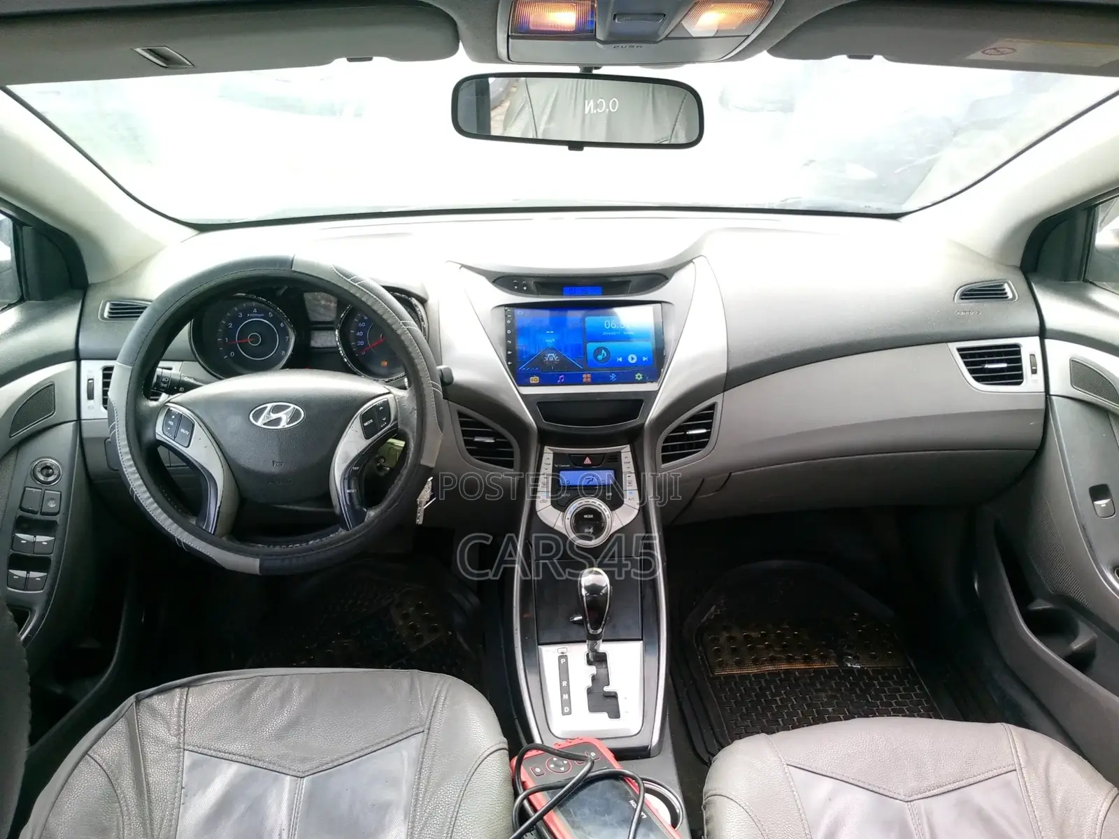 Hyundai Elantra 2012 Silver