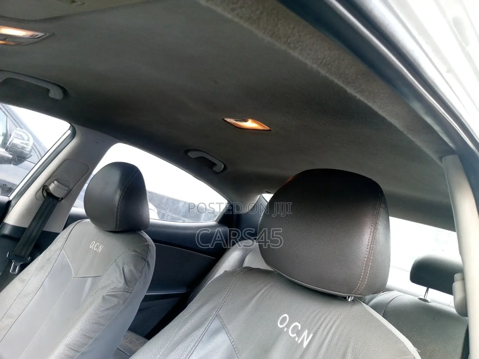 Hyundai Elantra 2012 Silver
