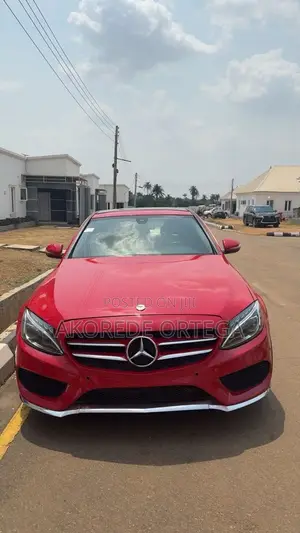 Mercedes-Benz C300 Luxury 4dr AWD 4Matic Sedan (2.0L 4cyl 7A) 2015 Red