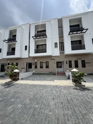 4bdrm Townhouse/Terrace in Private Property, Jahi for sale