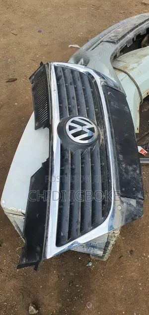 Front Grill Passat Fsi