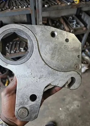 Hydraulic Torque Wrench 42''