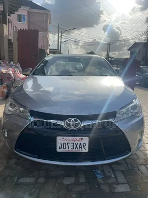 Toyota Camry 2015 Silver