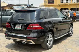 Mercedes-Benz M Class 2013 Black
