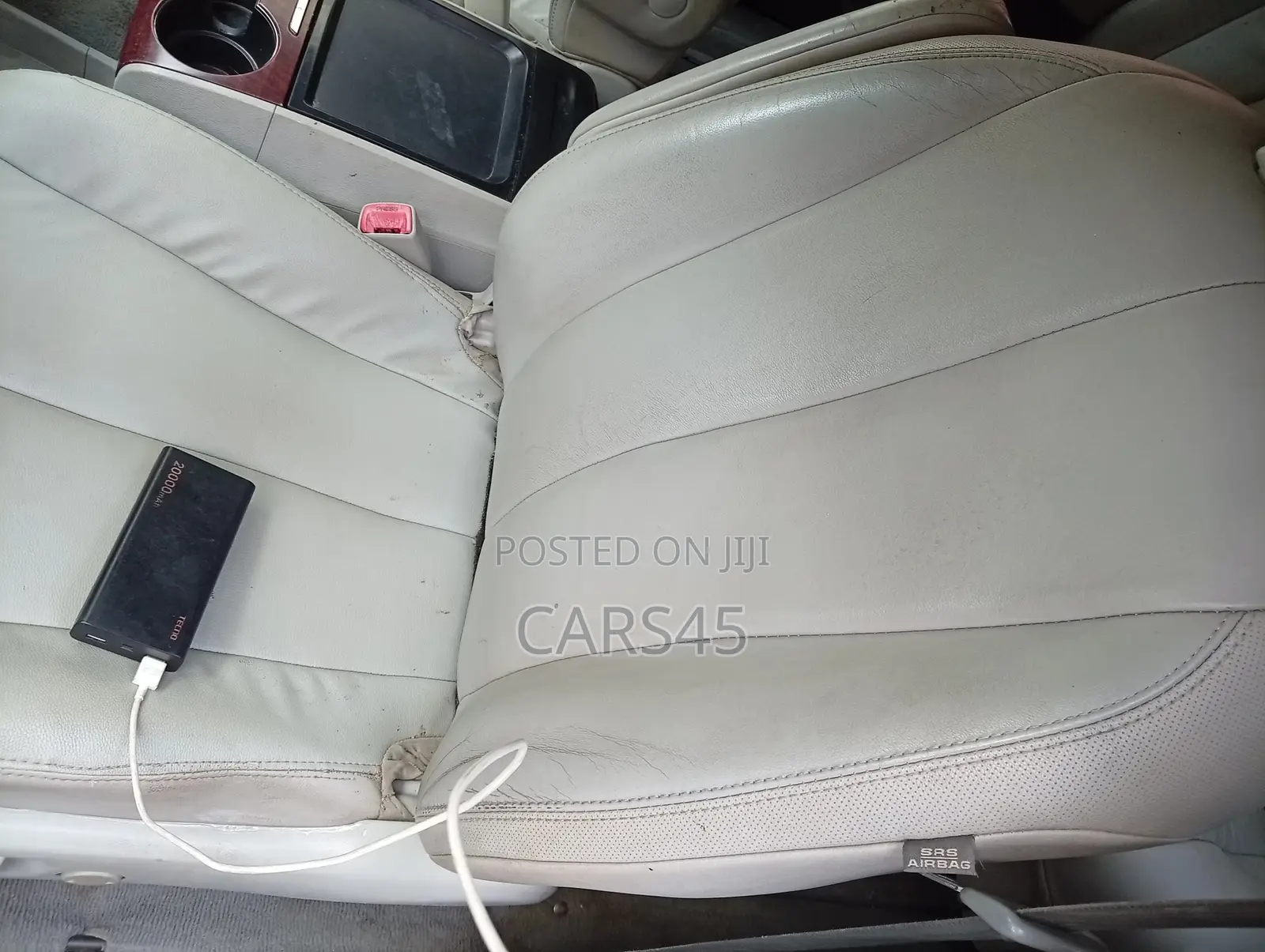 Toyota Sienna 2011 Red