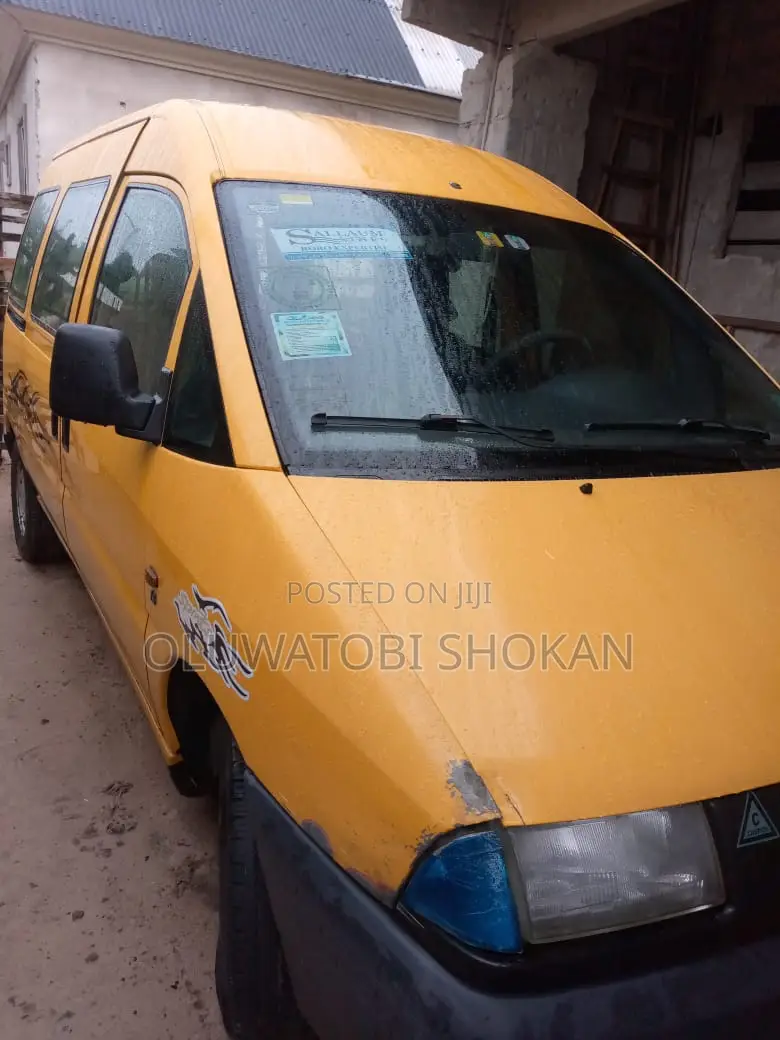 Fiat 306 2000 Yellow