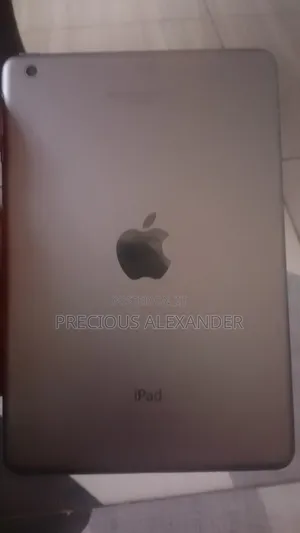 Apple iPad mini Wi-Fi 16 GB Silver
