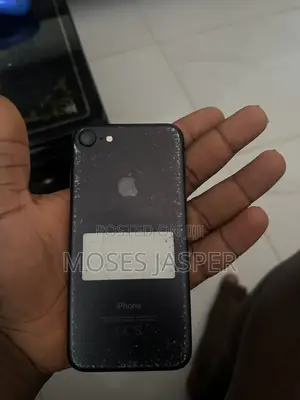 Apple iPhone 7 32 GB Black