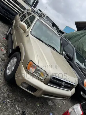 Nissan Pathfinder SE 4x4 2006 Gold