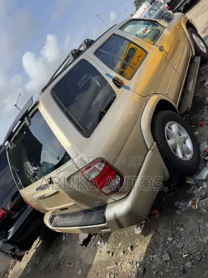 Nissan Pathfinder SE 4x4 2006 Gold