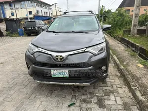 Toyota RAV4 Limited FWD (2.5L 4cyl 6A) 2016 Gray