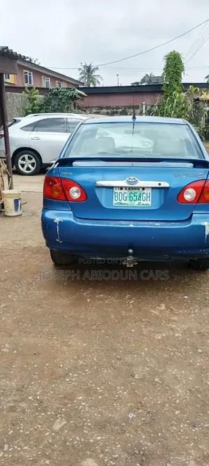 Toyota Corolla 2004 Blue