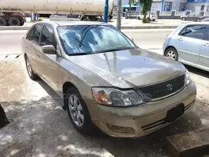 Toyota Avalon Limited 2005 Gold