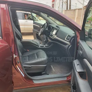 Toyota Highlander 2015 Burgundy