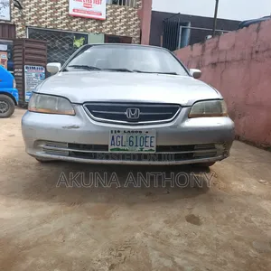 Honda Accord 1999 Silver