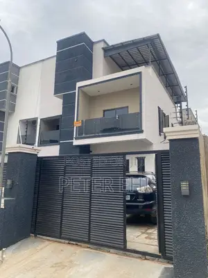 Duplex to Let