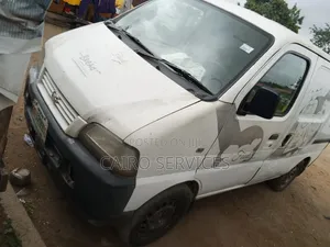 Suzuki Every Wagon 2002 White