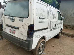 Suzuki Every Wagon 2002 White