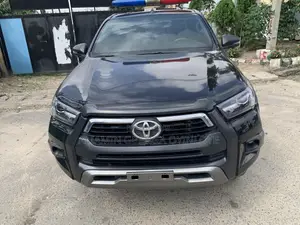Toyota Hilux 2023 Black