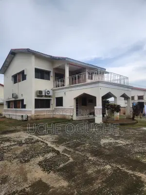 4bdrm Duplex in Central Business District for sale