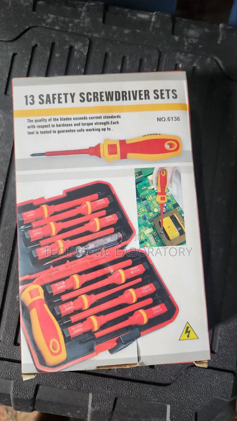 Insulated Screw Driver