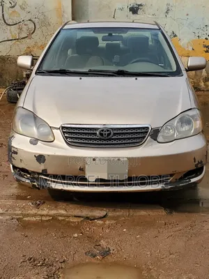 Toyota Corolla 2005 Gold