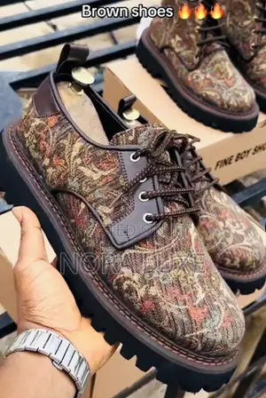 Men’s Stylish Brown Patterned Lace-Up Casual Shoes