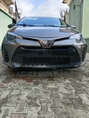 Toyota Corolla 2019 Brown