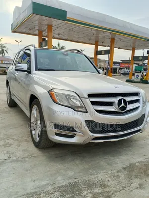 Mercedes-Benz GLK-Class Base GLK 350 4dr AWD 4MATIC (3.5L 6cyl 7A) 2015