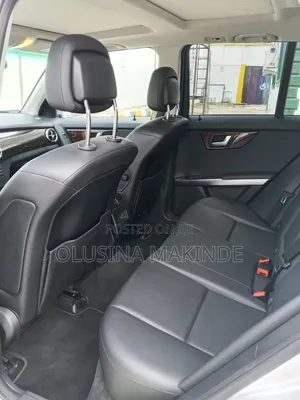 Mercedes-Benz GLK-Class Base GLK 350 4dr AWD 4MATIC (3.5L 6cyl 7A) 2015