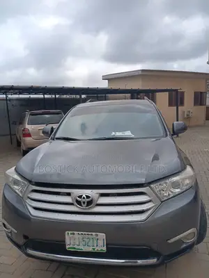 Toyota Highlander Base 2009 Gray