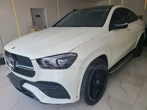 Mercedes-Benz GLE-Class 2022 White