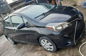 Toyota Yaris 2015 Black