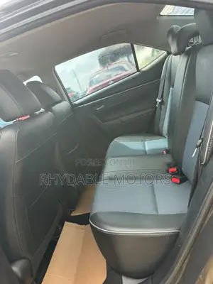 Toyota Corolla 2015 Black