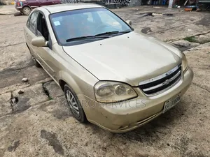 Chevrolet Optra 2005 Gold