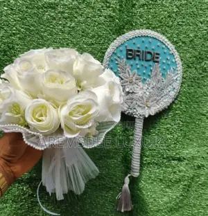 Luxury Bridal Bouquet Hand Fan | Wedding Bouquet | Bride Accessories