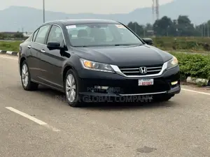 Honda Accord Touring V-6 4dr Sedan (3.5L 6cyl 6A) 2014 Black
