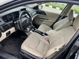 Honda Accord Touring V-6 4dr Sedan (3.5L 6cyl 6A) 2014 Black