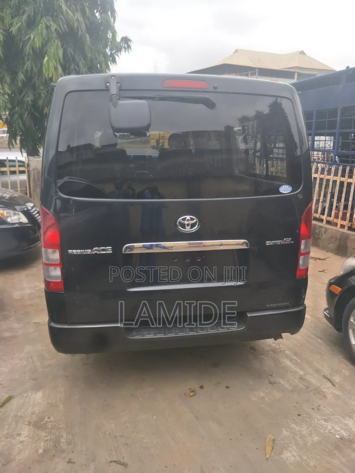 Toyota HiAce 2008 Black
