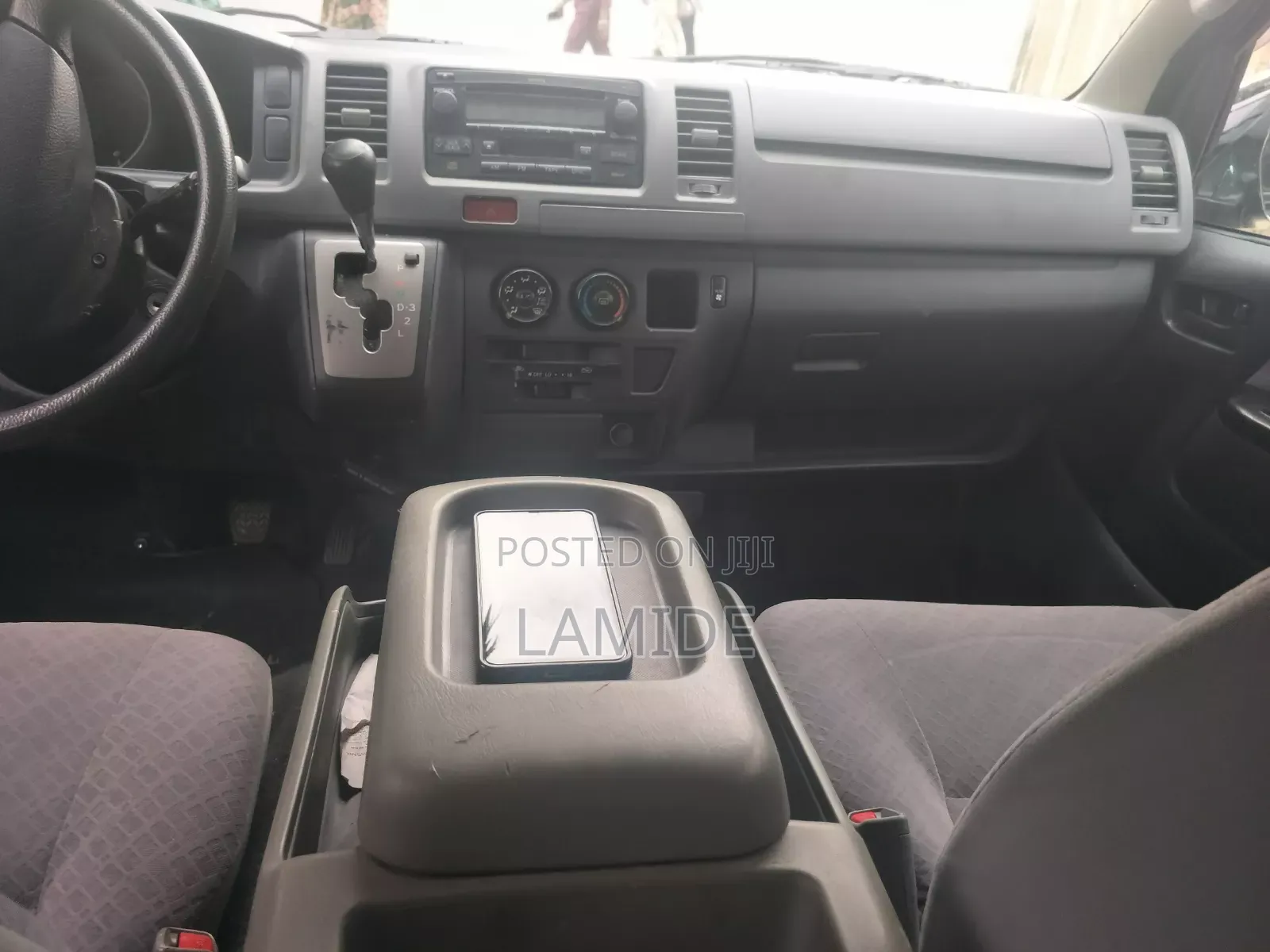 Toyota HiAce 2008 Black