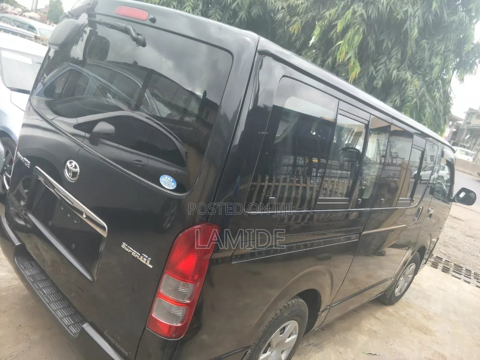 Toyota HiAce 2008 Black