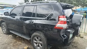 Toyota Land Cruiser Prado 2010 Black