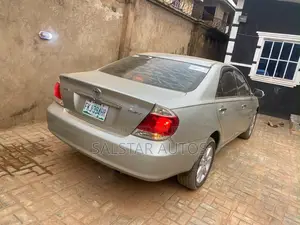 Toyota Camry LE 4dr Sedan (2.4L 4cyl 5A) 2006 Silver