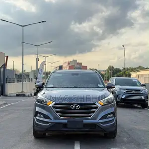 Hyundai Tucson Limited AWD 2016 Gray