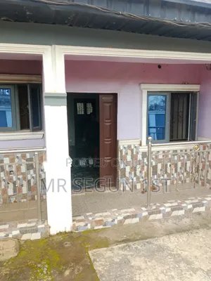 2bdrm Bungalow in 1St Avians, Akala Express for rent