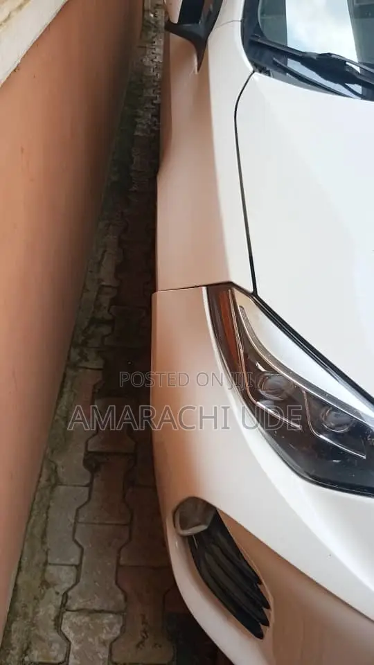 Toyota Corolla 2017 White