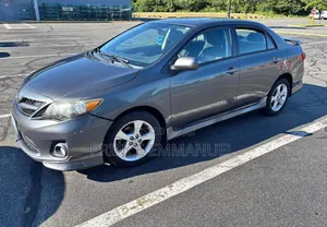 Toyota Corolla 2012 Gray