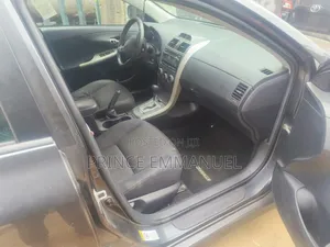 Toyota Corolla 2012 Gray
