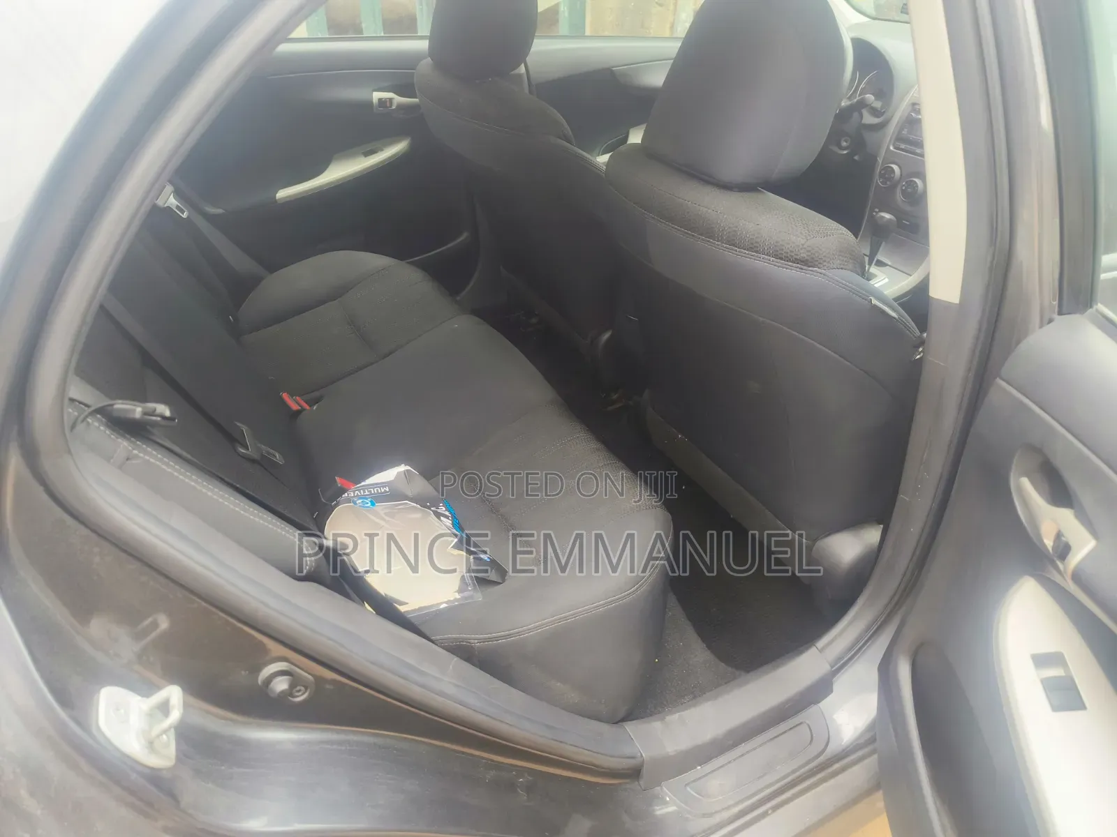 Toyota Corolla 2012 Gray