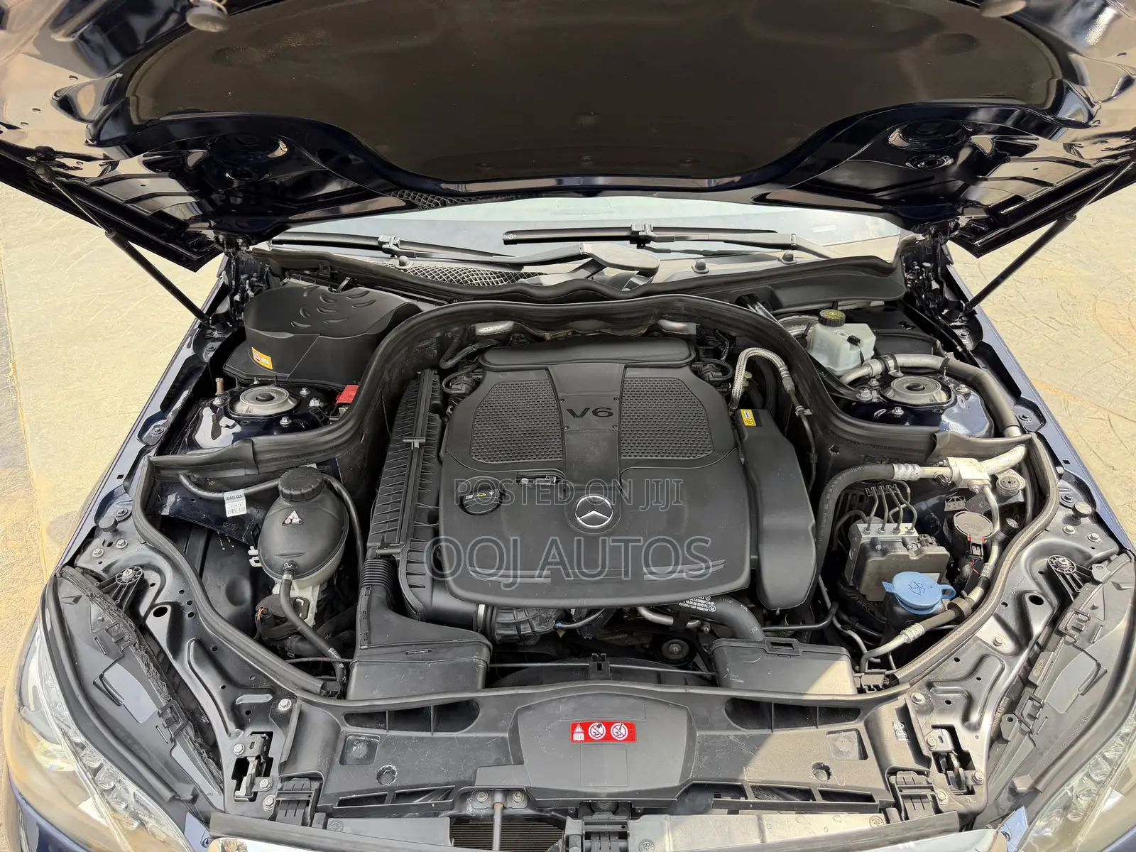 Mercedes-Benz E350 2014 Blue